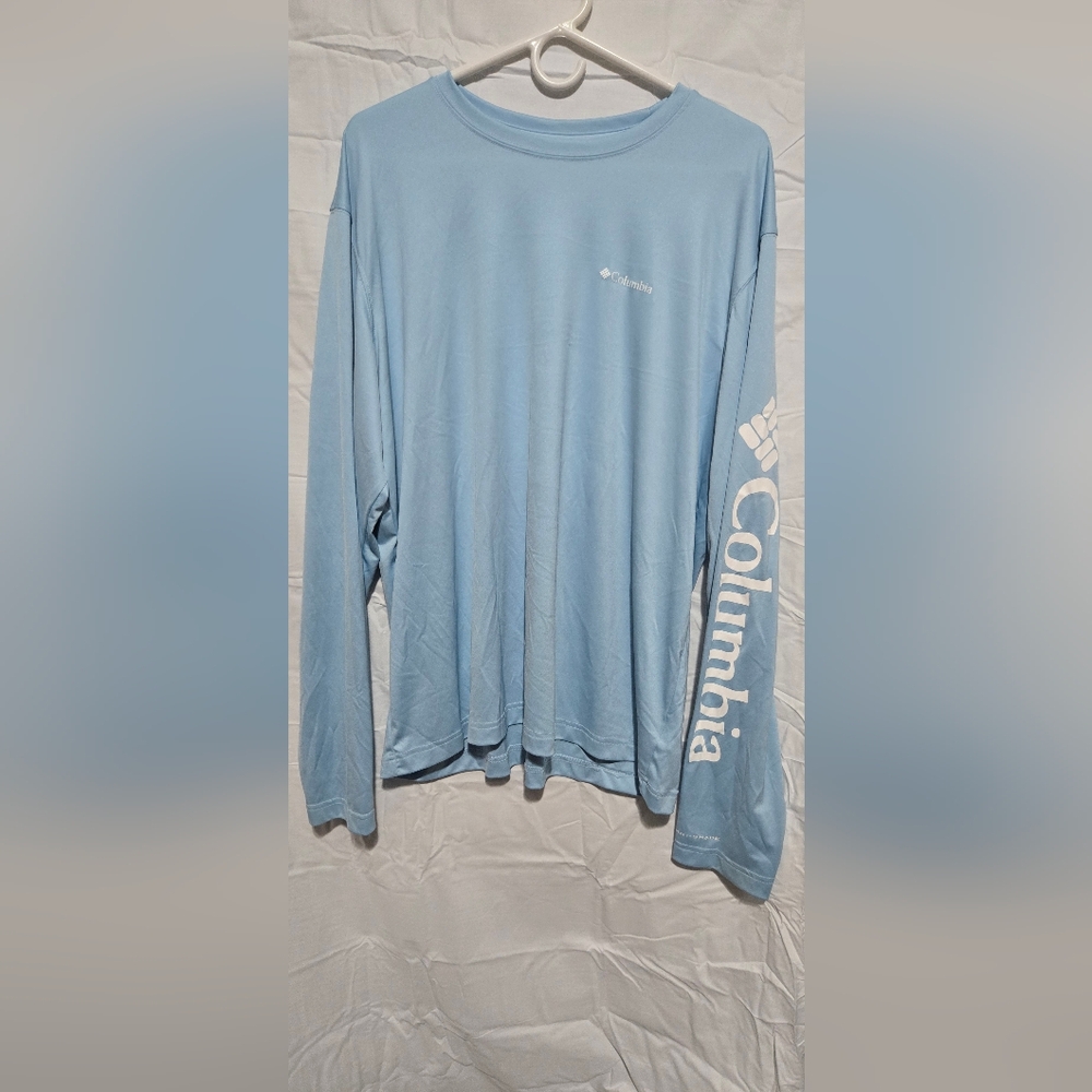 Columbia Light Blue Long-Sleeve Performance Tee with Sleeve Logo